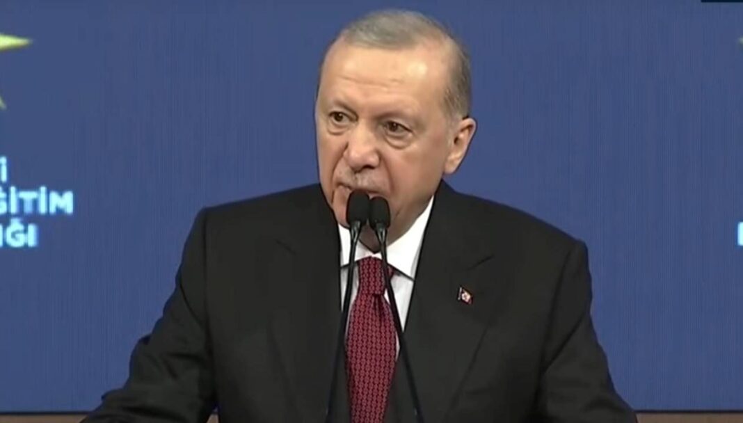 Cumhurbaşkanı Erdoğan: Siyaset sahnesine tesadüfen çıkmış bir kadro değiliz