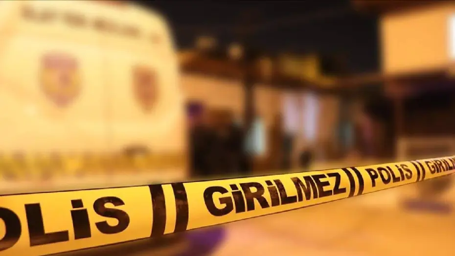 Beyoğlu’nda silahlı tartışma: 2 kişi birbirini yaraladı