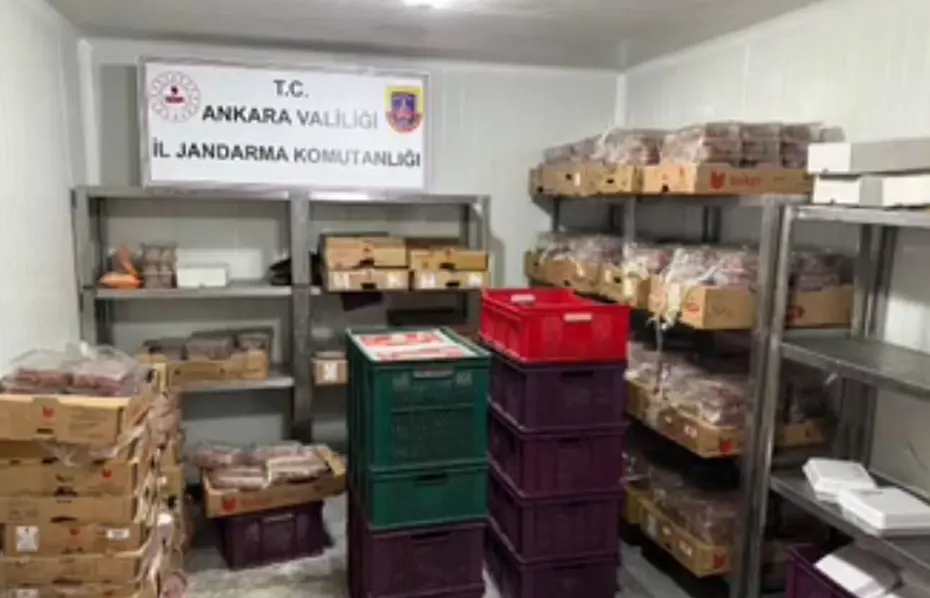 Ankara’da sağlıksız koşullarda 40 ton et ele geçirildi. Piyasa değeri 50 milyon lira
