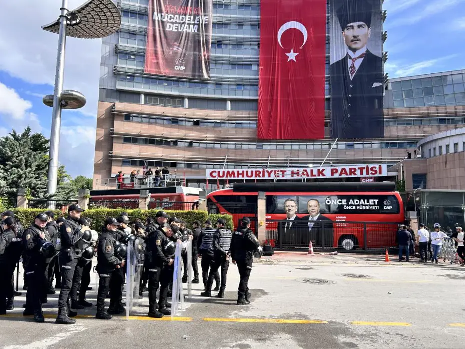 CHP Genel Merkezinde kavga: Özel Kılıçdaroğlu ile görüşmeyi anlattı