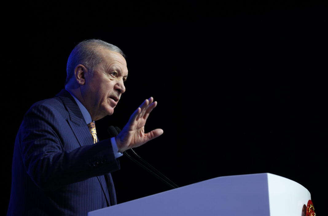 Cumhurbaşkanı Erdoğan: İsrail, insanlığın ortak değerlerini ayaklar altına almaktadır