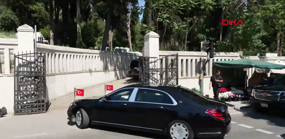 Cumhurbaşkanı Erdoğan’dan kabir ziyareti