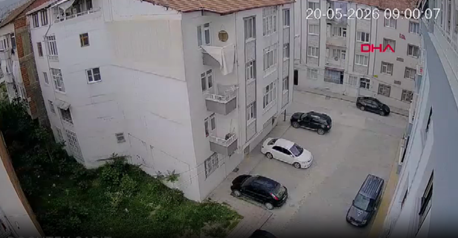 Malatya’da 5,6’lık deprem. Sarsıntı ve panik anları kamerada