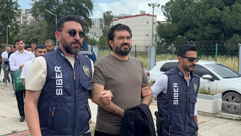 Rasim Ozan Kütahyalı’nın tutuklandığı yasa dışı bahis operasyonu. Kuryeler aklanan milyonlarca lirayı 5 liralık banknotla teslim almış