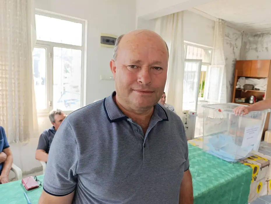 Silahlı saldırıda ölen muhtarın yerine ağabeyi muhtar seçildi