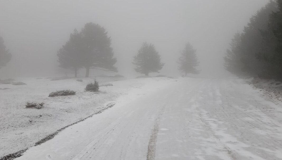 Bolu’nun yüksek kesimlerinde kar kalınlığı 5 santimetreye ulaştı