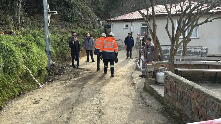 Gaz dedektörü altı kişilik aileyi kurtardı