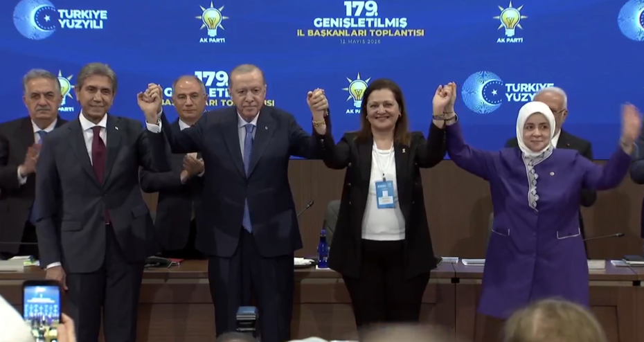 Burcu Köksal AK Parti’ye katıldı. Cumhurbaşkanı Erdoğan: Afyonkarahisar için birlikte çalışacağız