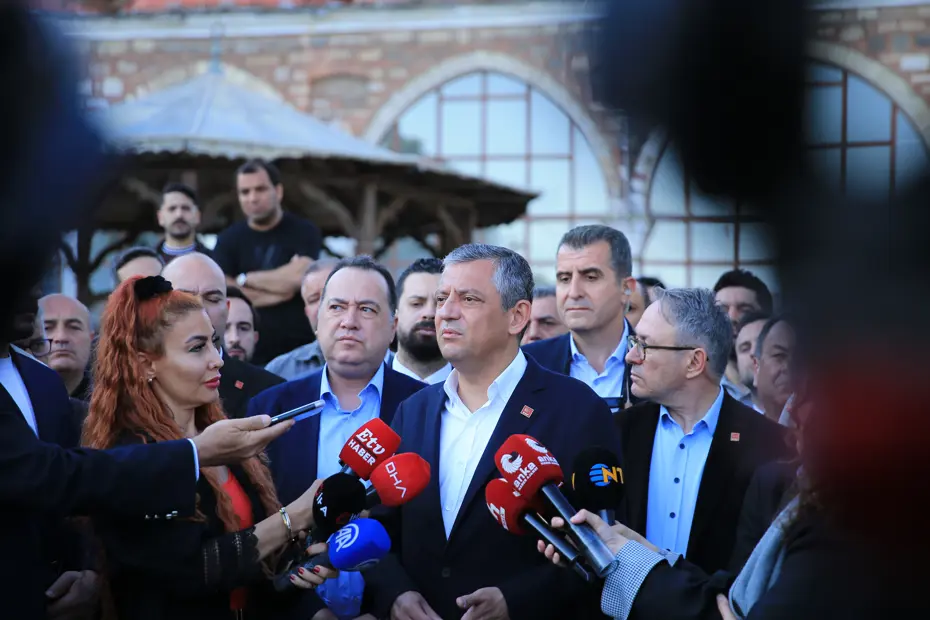Özgür Özel: Salı günü çok geniş kapsamlı grup toplantısı yapacağız