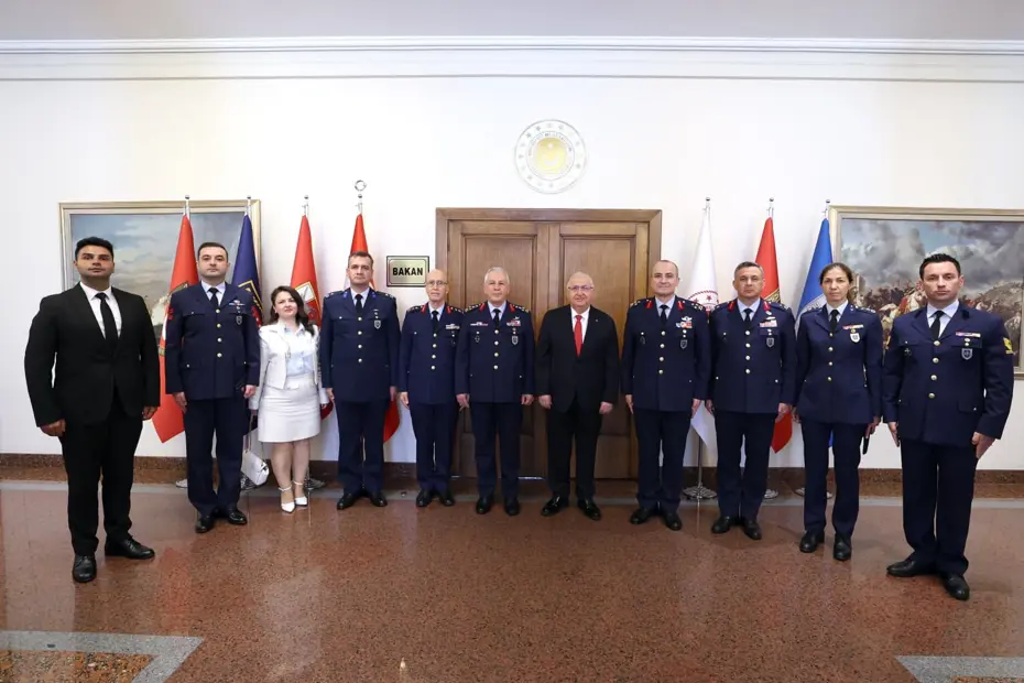 Bakan Güler, Hava Kuvvetleri Komutanı Kadıoğlu’nu kabul etti