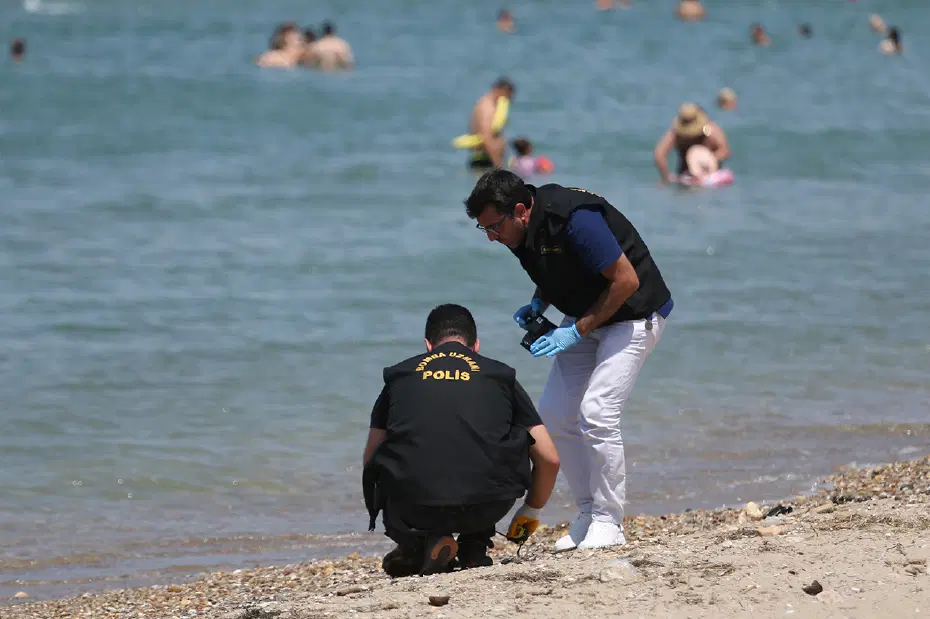 Çanakkale’de plajda mühimmat alarmı